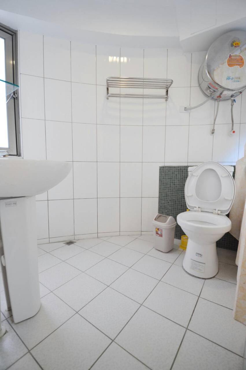 逢甲巧咪 Hotel Taichung Bagian luar foto