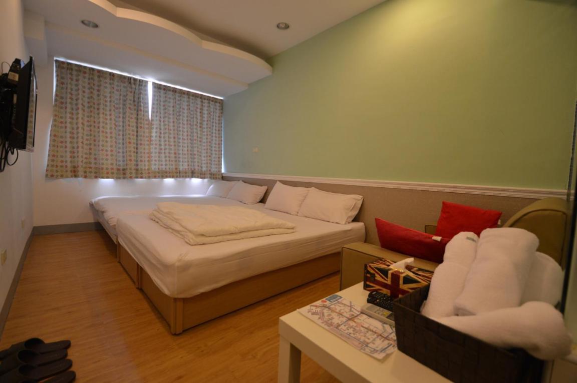 逢甲巧咪 Hotel Taichung Bagian luar foto