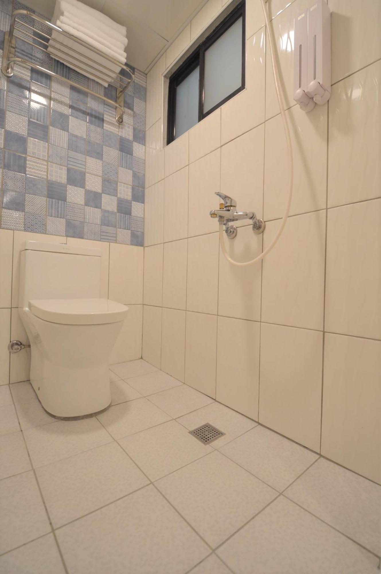 逢甲巧咪 Hotel Taichung Bagian luar foto